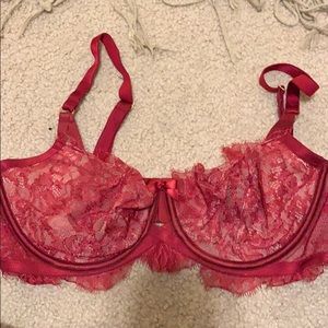 Victoria’s Secret red lace bra 36DD